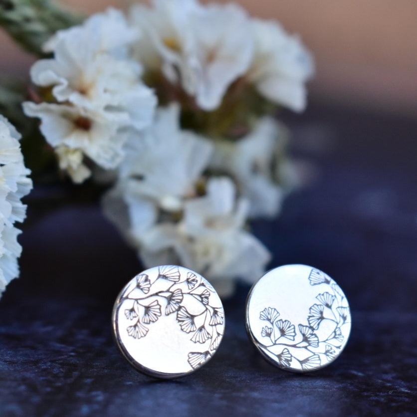 Leaf disc studs