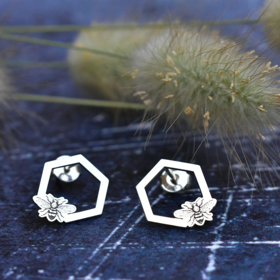 Bee hive studs