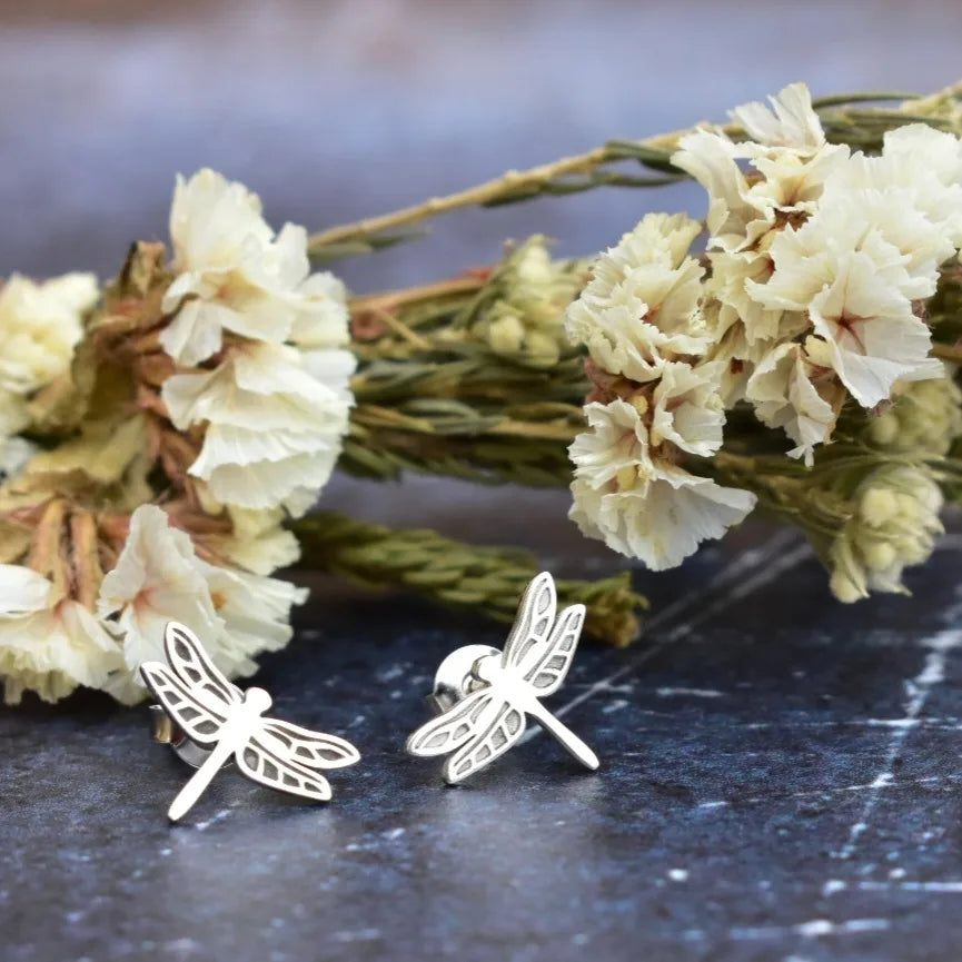 Dragonfly studs